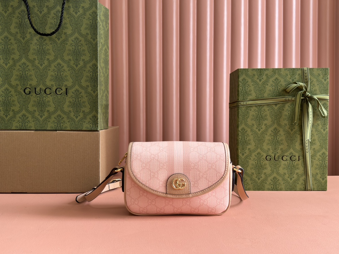 Gucci Satchel Bags